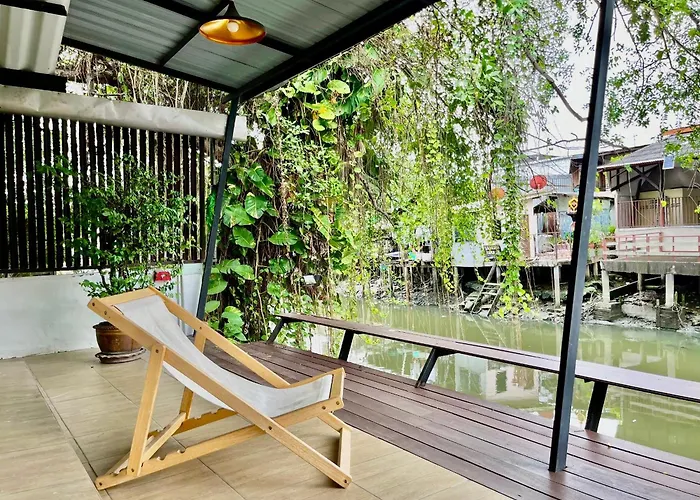 Kirin Riverside Homestay With Ac, Wifi In Bangkok
