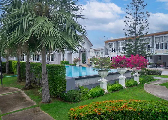 H3 Villa For 14 With Pool Gym And Loft Bed Near Safari World