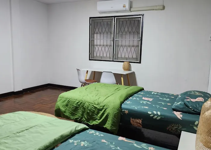 Creative Bangkok Twin Bed