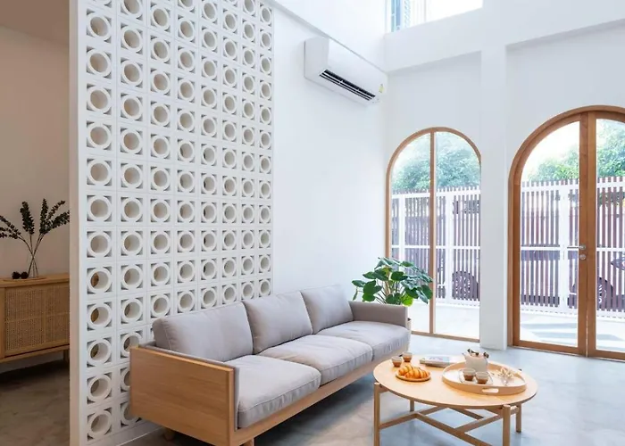 3789 Elevator Villa