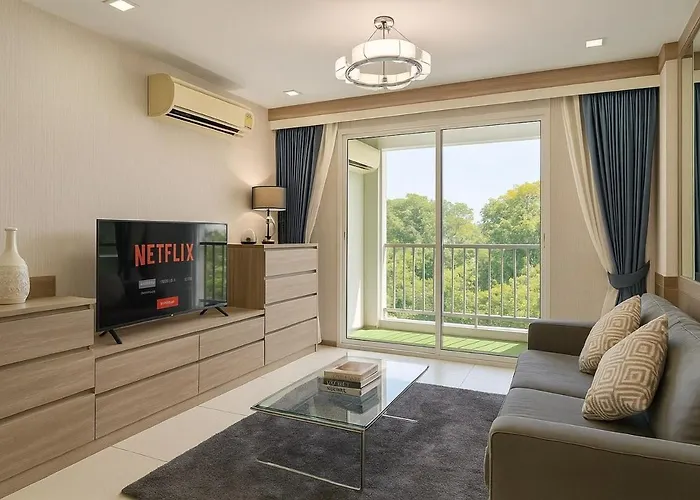 2 Bed 2 Bath Luxury Appartment Convention Center