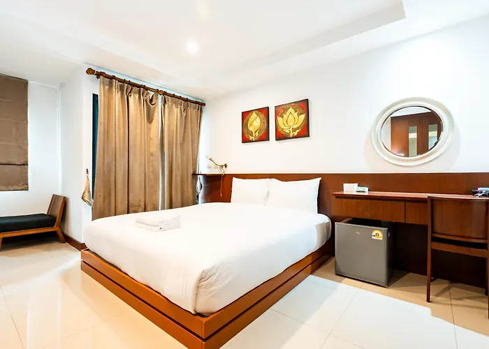 Yon Inn - Sukhumvit 4 Bts Nana