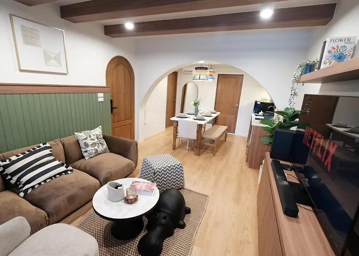 The Shantipan Lotus - Cozy 2Br Family Stay 400M From Bts Station