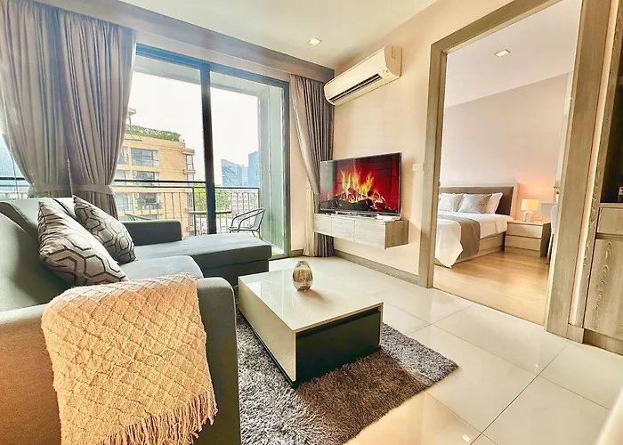 Luxury & Bright 1 Bedroom - Asoke