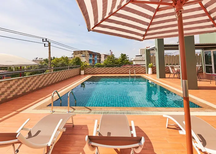 Cozy Donmueang Hotel