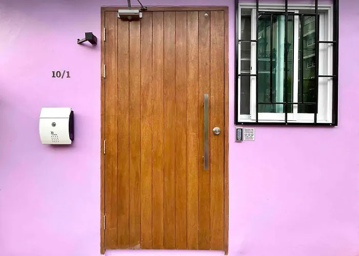Purple House King Br Walk To Grand Palace