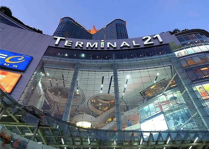 Novotel Living Bangkok Sukhumvit Legacy