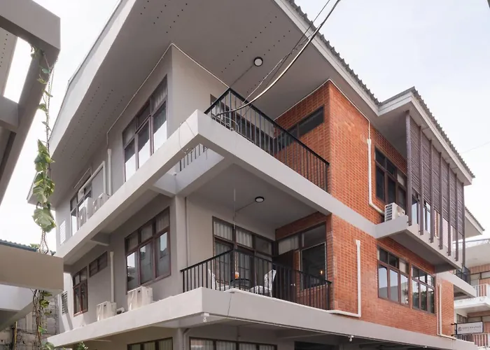 Spacious 2Bd 2Ba Apartment In Thong Lor