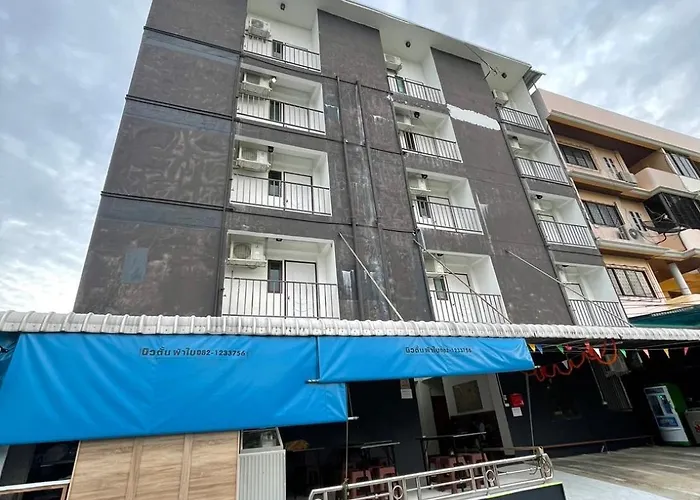 Oyo 75577 Palace Hostel