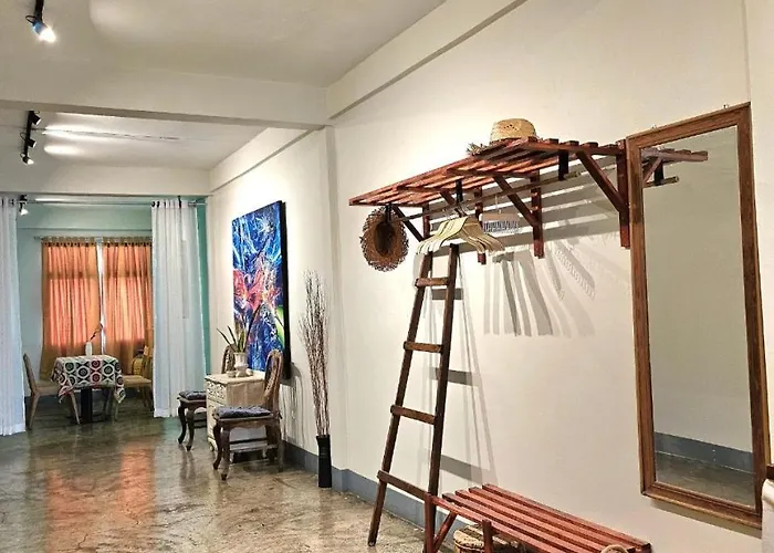Cozy Gallery Studio At Chinatown