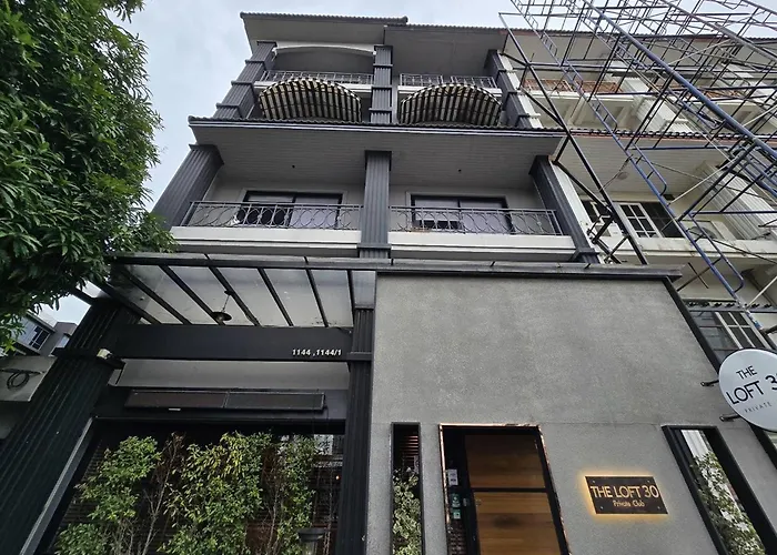 Sukhum Rajamangala-Phatthanakan Rooms