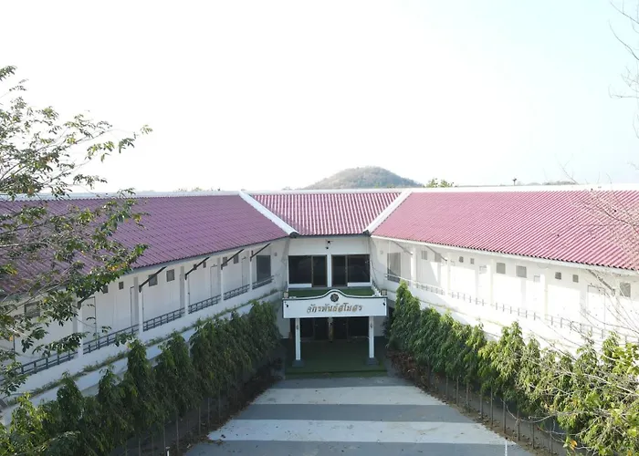 Chakrapan Valley