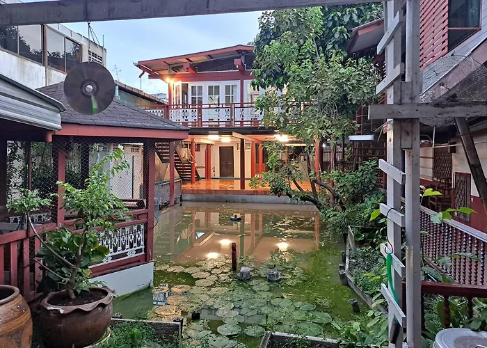 Casa Scarlet