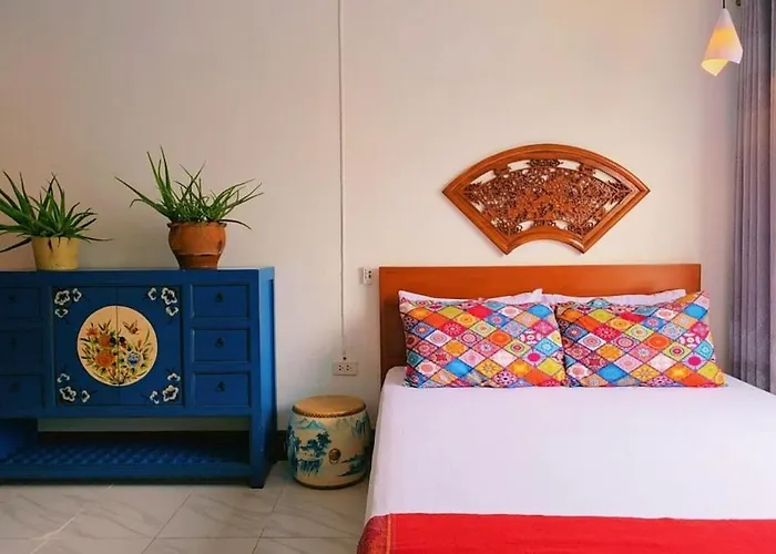 Lumphini Perfect Escape Sunny Rooftop Ensuite