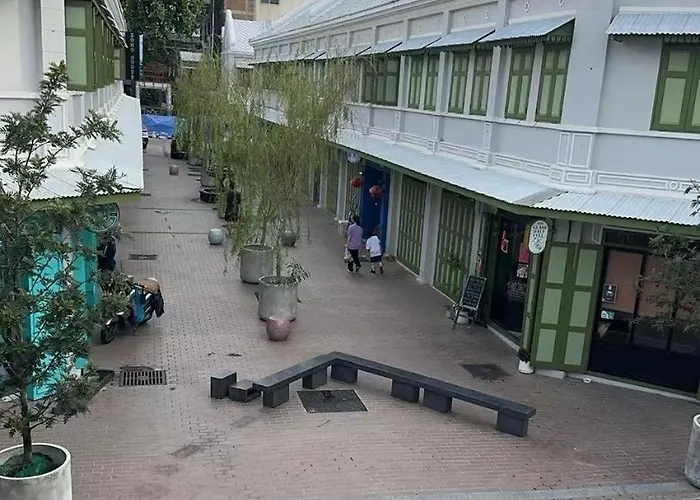 曼谷唐人街三层独栋洋楼24小时自助入住