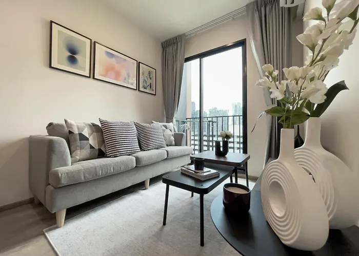 Luxury 2Br︱Fast Wifi︱Walk To Central & Mrt Rama 9