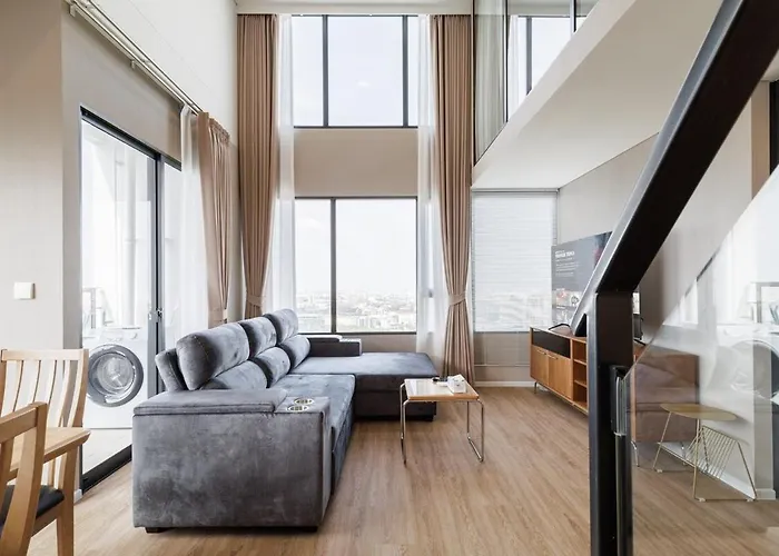 Loft 泳池公寓 三房二卫 免费wifi