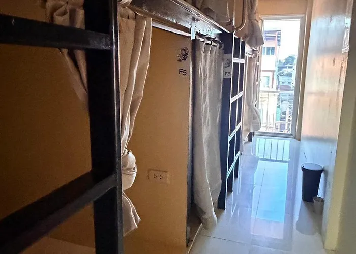 The Green Bean Hostel Khaosan