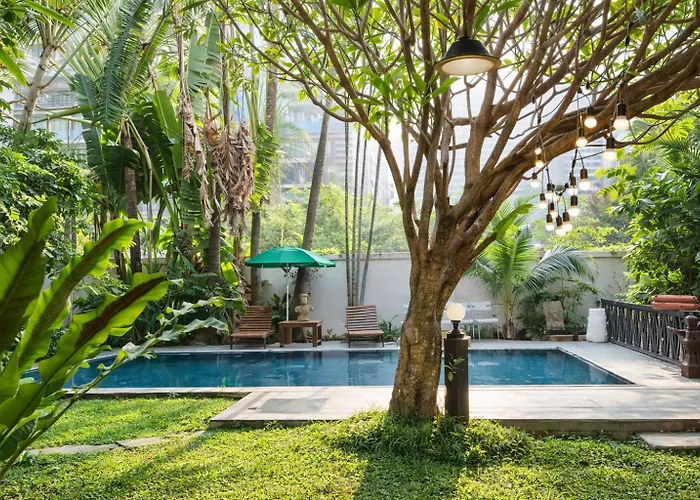 Big 3 Bedroom Apartment Asoke