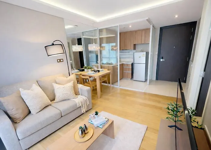Bright & Green Apartment On Bts Thonglor