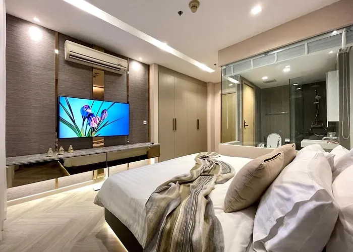 Supreme Spacious 2-Bedroom In Prime Location! Bts Thonglor