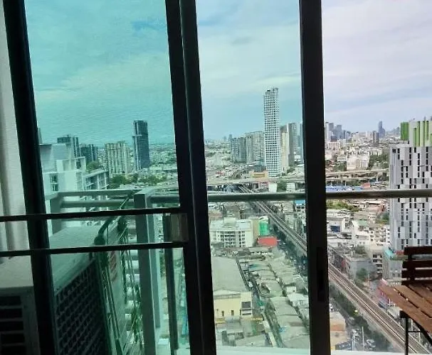 Sky Walk Condo Spacious 2Br Near Bts Phra Khanong