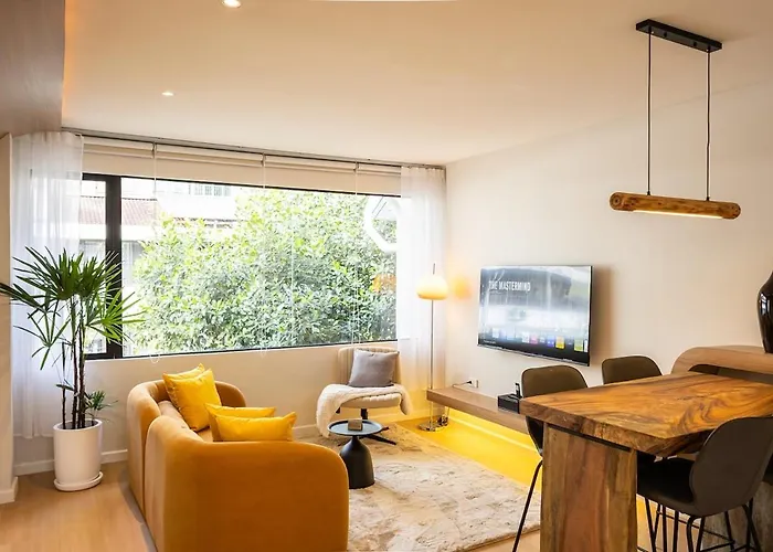 2 Bedroom For 4 Guests Private At Center Sathorn