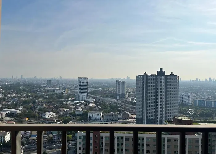 Convenient 1 Bed Condo Hua Mak