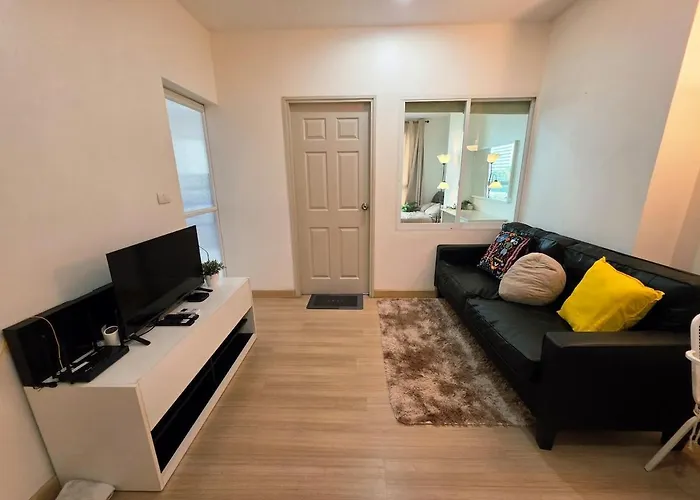 Super Spacious City View Apartment Close To King Power Mahanakhon Pixel Building Silom Road Patpong Night Market 2 Minutes To Bts Rail Transit Bourgeois Lifestyle Neighborhood