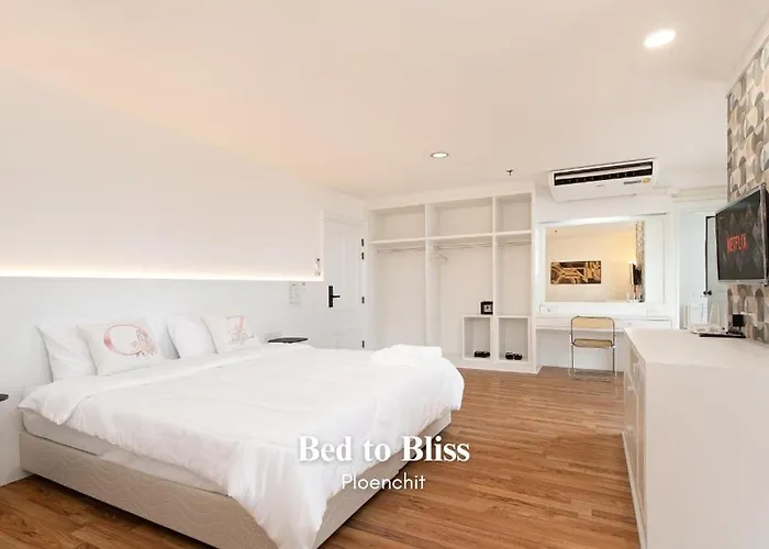 Chic King Bed Apt W Bathtub, Bts Central Bkk Btb9