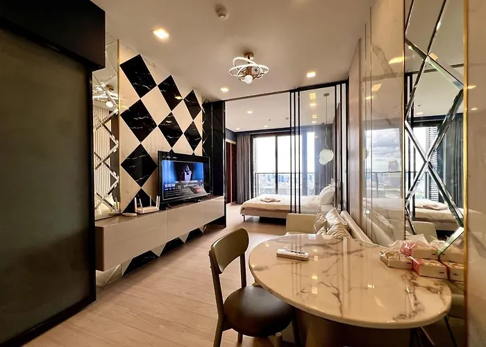 53Fl Skyview With King Bed Pool And Gym Mrt200M