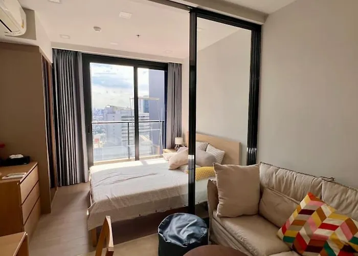 In Unit Workspace Gym And Infinity Pool Mrt 200M