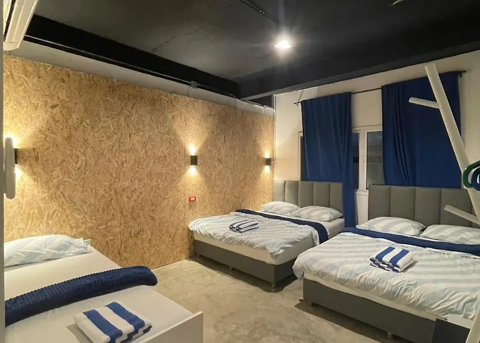 Maxi Mama Room