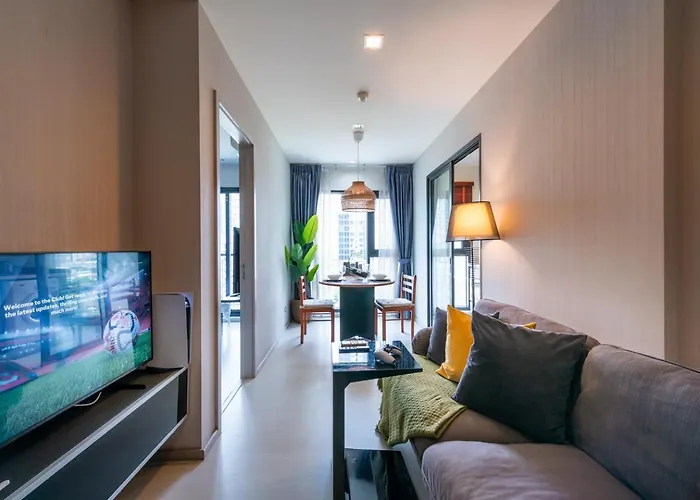Upscale Apartment With Train Access Bts Thonglor