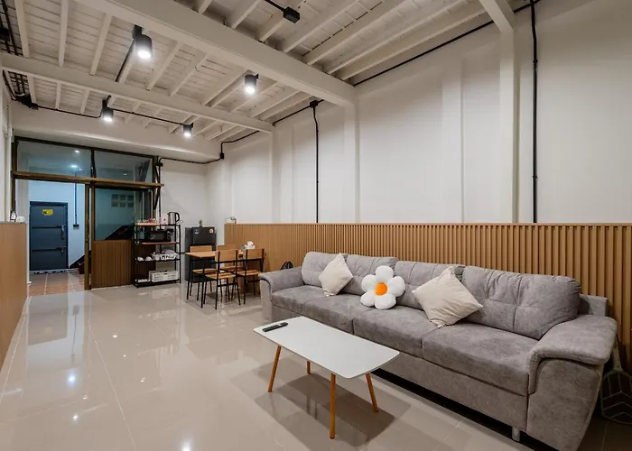 The House Chinatown 3Br