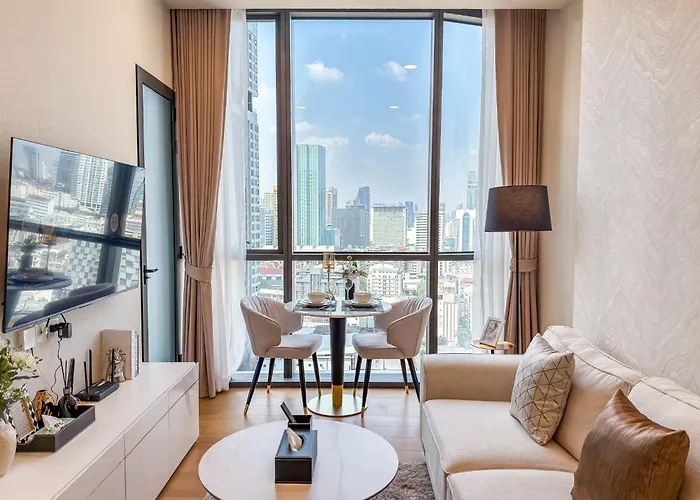 Central Bangkok New Condo Walk To Siam Paragon