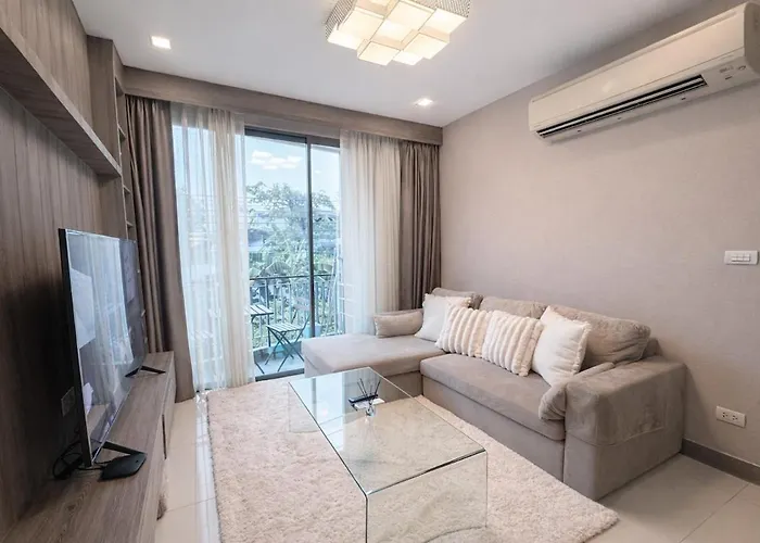 Spacious 2Br Condo With 2 Balconies In Sukhumvit16