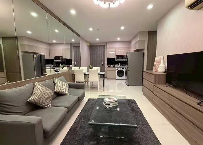 2 Bed 2 Bath Luxury Apartment Next To Convention Center