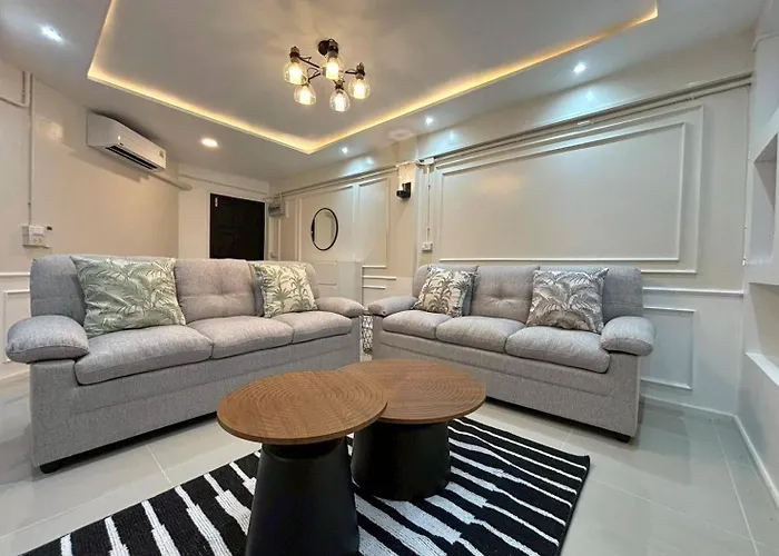 Thonglor Scandi 3Br 8 Ppl Nearthonglor Bts 250 Sqm