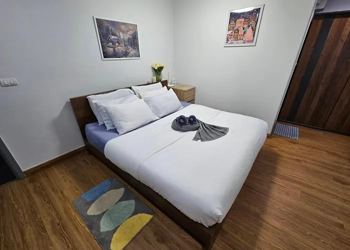 Regent Sky City View Max 4 Persons And 5 Mins Walk To Mrt Bangson By Orn