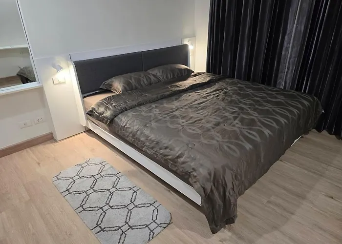 1 Bedroom High Floor, Bkk Hospital, Nightlife