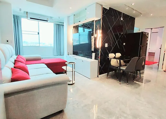 2-Bedroom Apartment In On-Nut, Bangkok