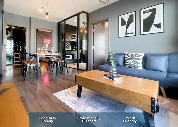 Near Bts L Workspace And Kitchen - Pool And Gym L Sontana