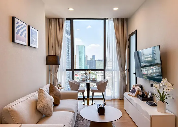 Bangkok Luxury New Condo Siam Paragon Walk To Bts