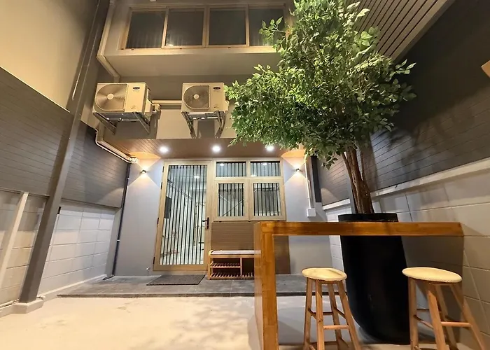 Cosy Lodge Mrt Bts Ladprao Chatuchak