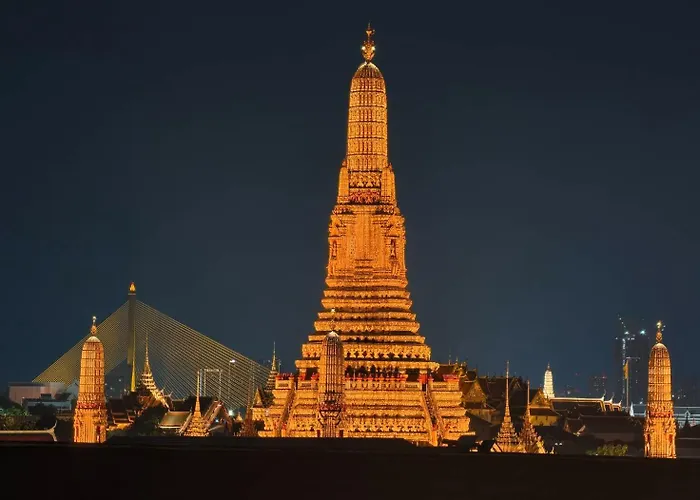 Tuan Hotel Bangkok Near Wat Arun
