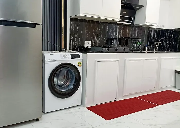 2 And 1 Bed 2 Washroom In Peaceful And Perfect Location