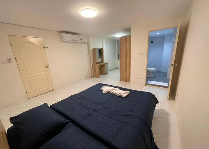Pn Apartment At Udomsuk 47
