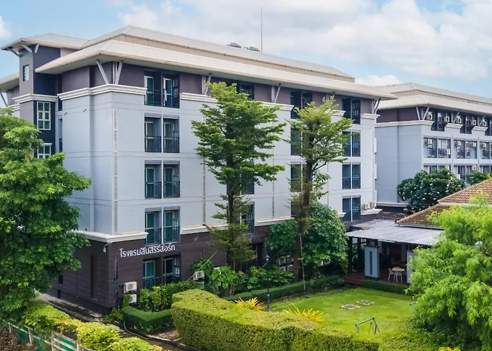 โรงแรมสินสิริ ปัญญา-รามอินทรา