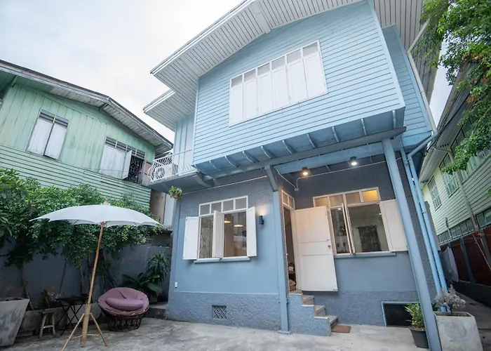 Dara Three Hostel ดาราตรี